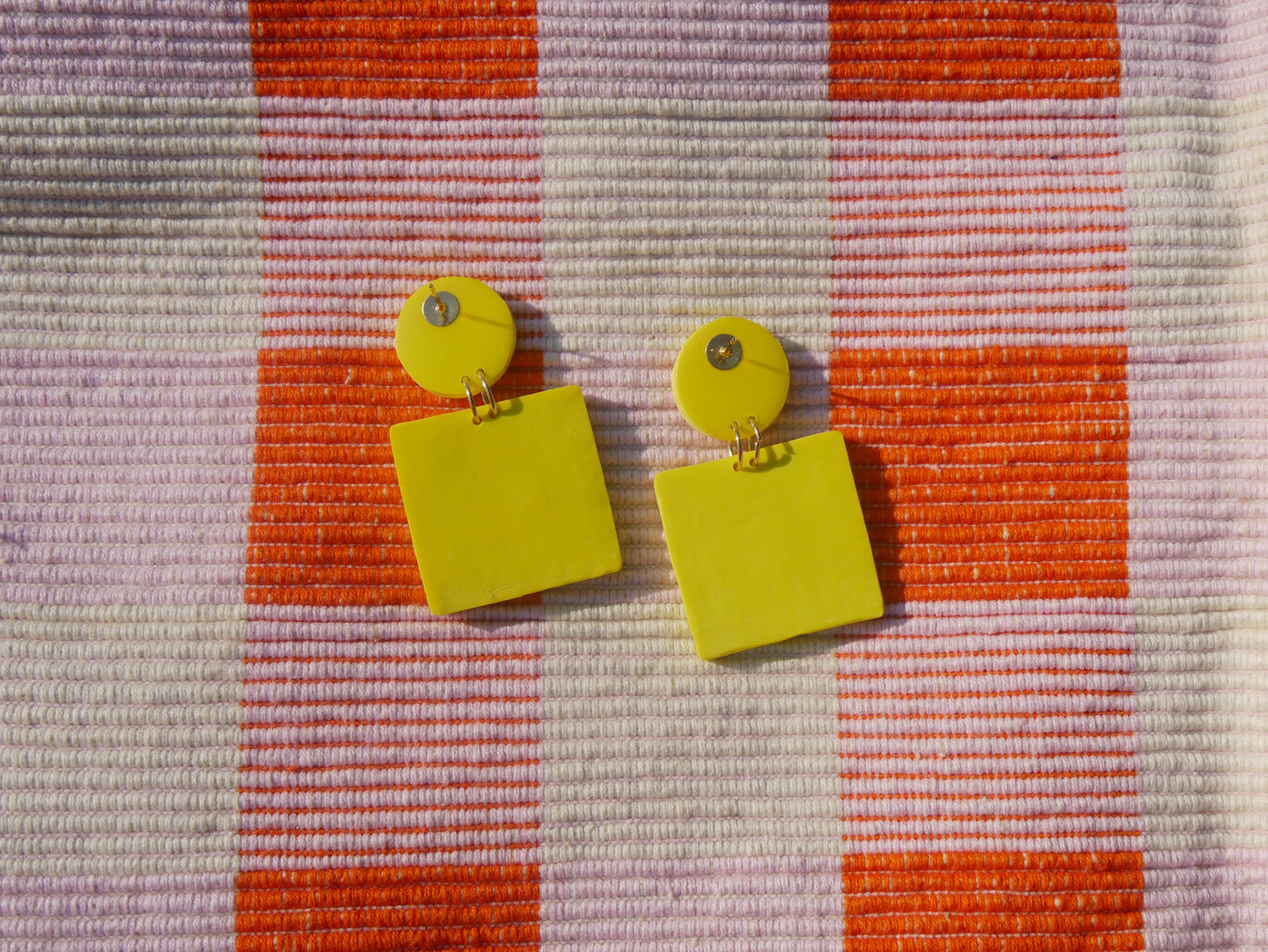 Yellow flash