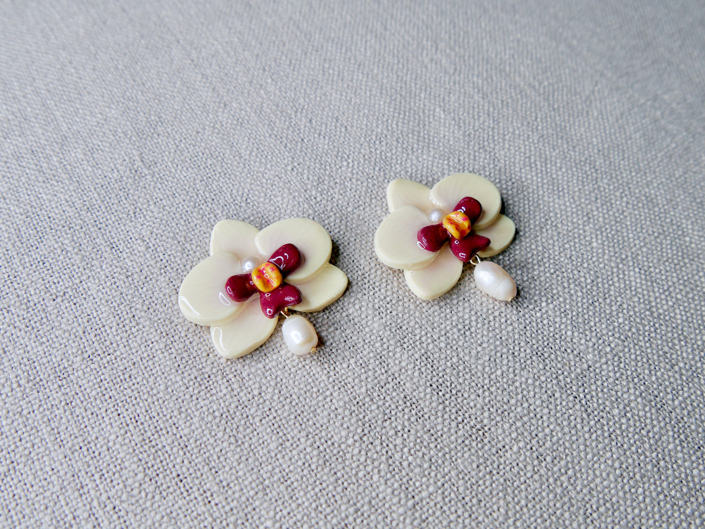 Vanilla orchid flower