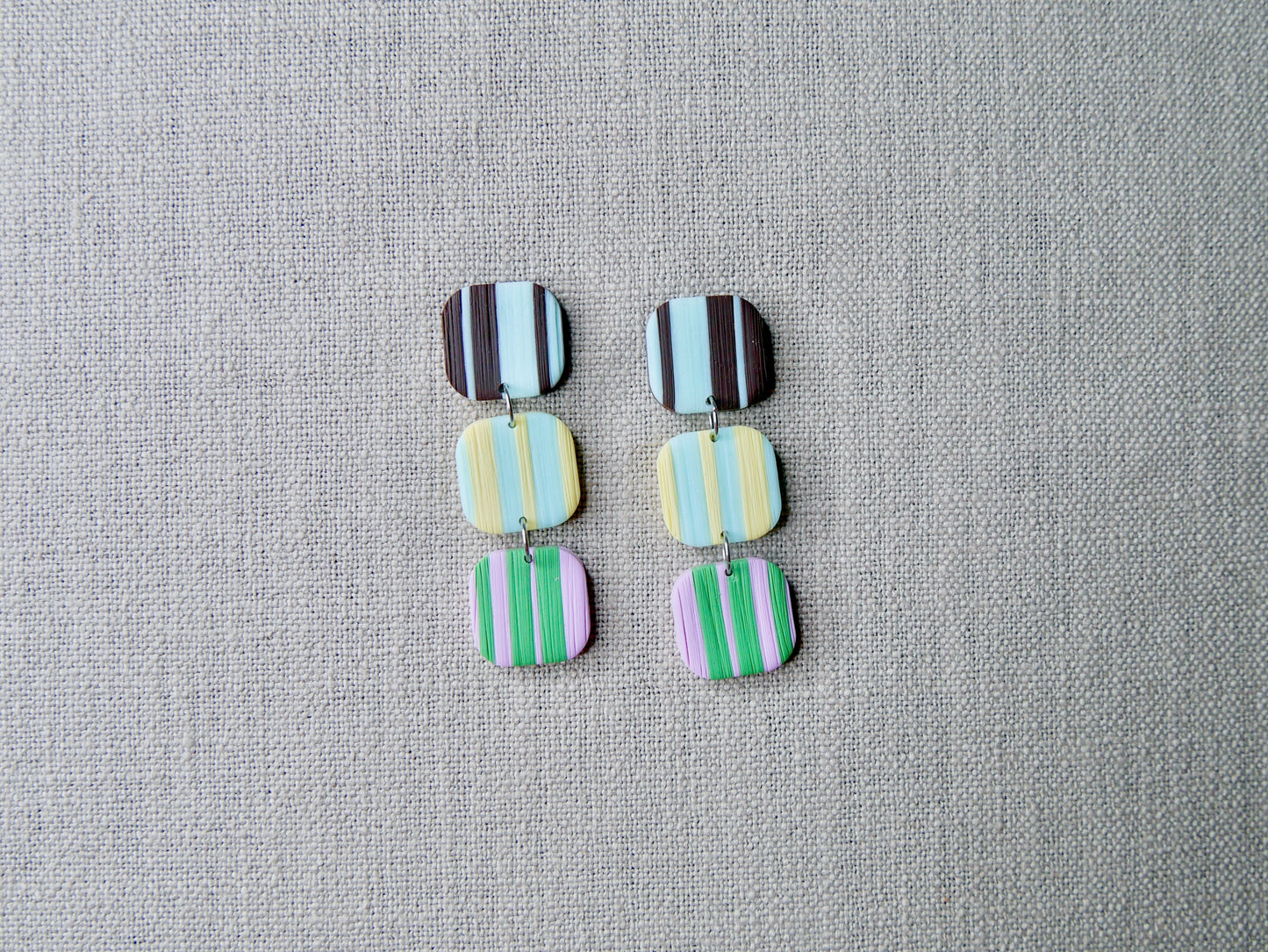 Striped three-tier fun