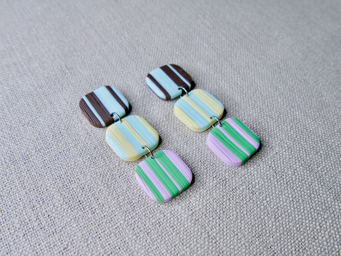 Striped three-tier fun