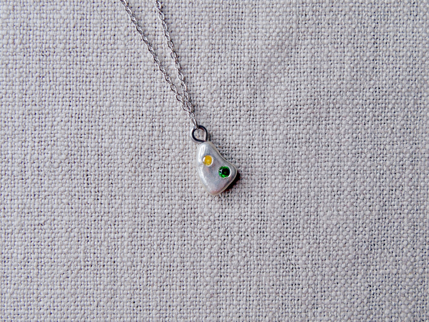 Yellow & green stone necklace