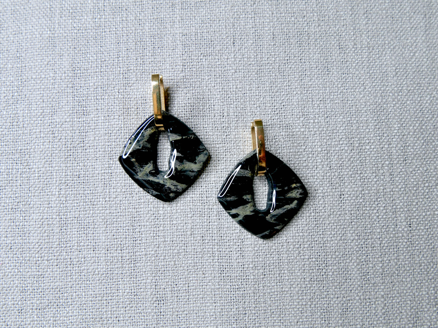 Black marble hangers