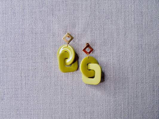 Pistacho 3D hangers